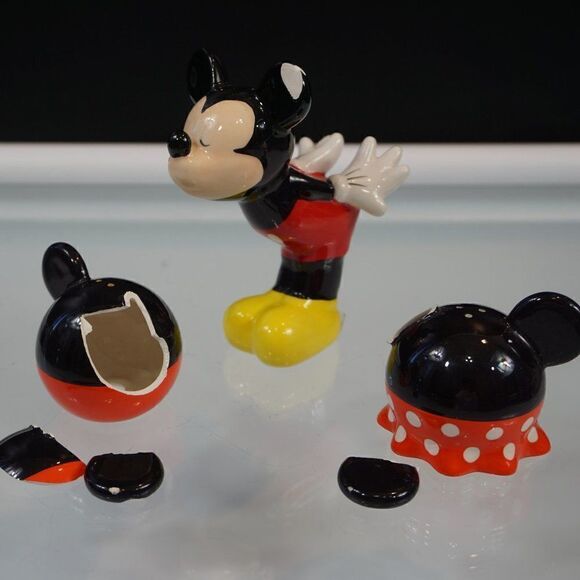 Broken Disney Salt Pepper Shakers For Mosaic Crafts Assemblage Creative Projects - Picture 1 of 6